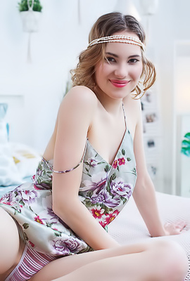 Diana Jam Exposing Her Shaved Pussy And Curvaceous Ass